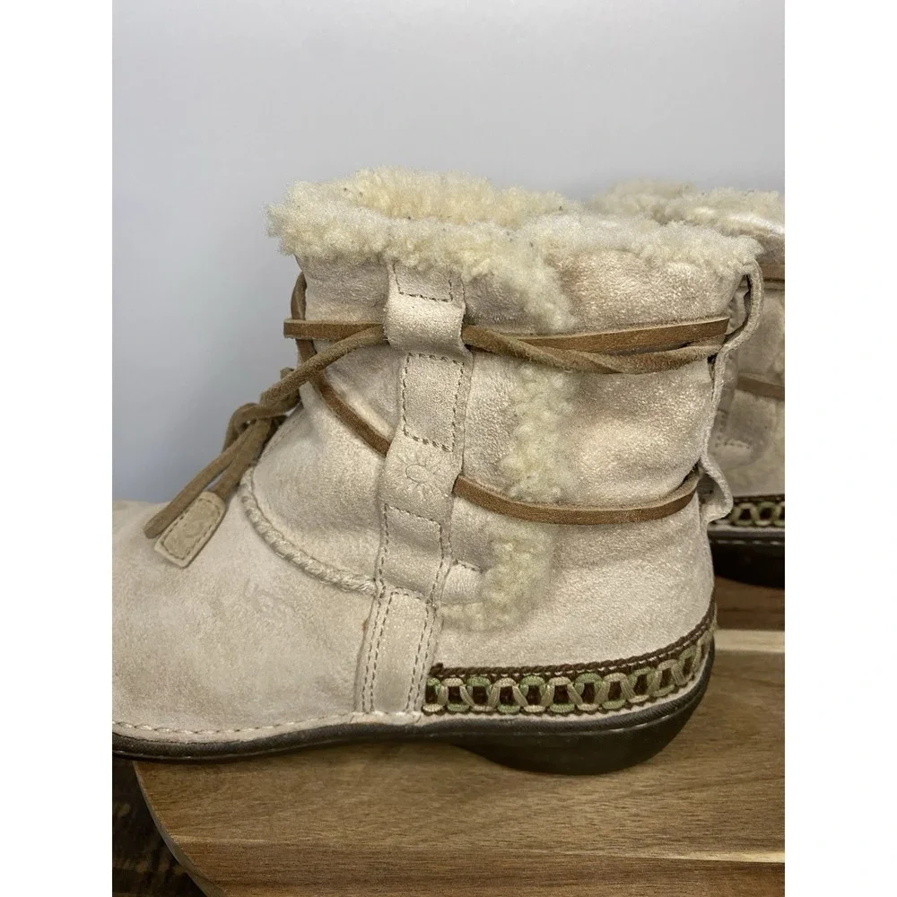 UGG woman size